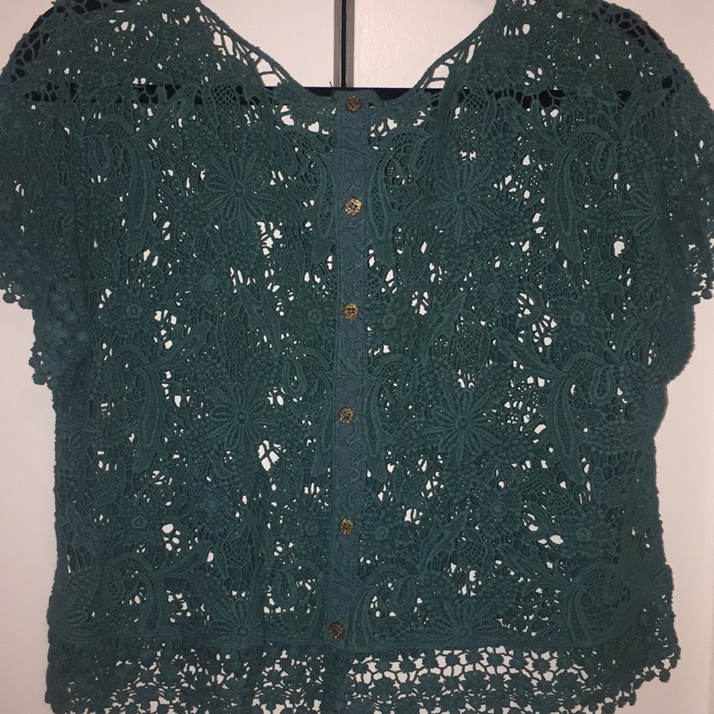Crop top - Picture 3 of 3